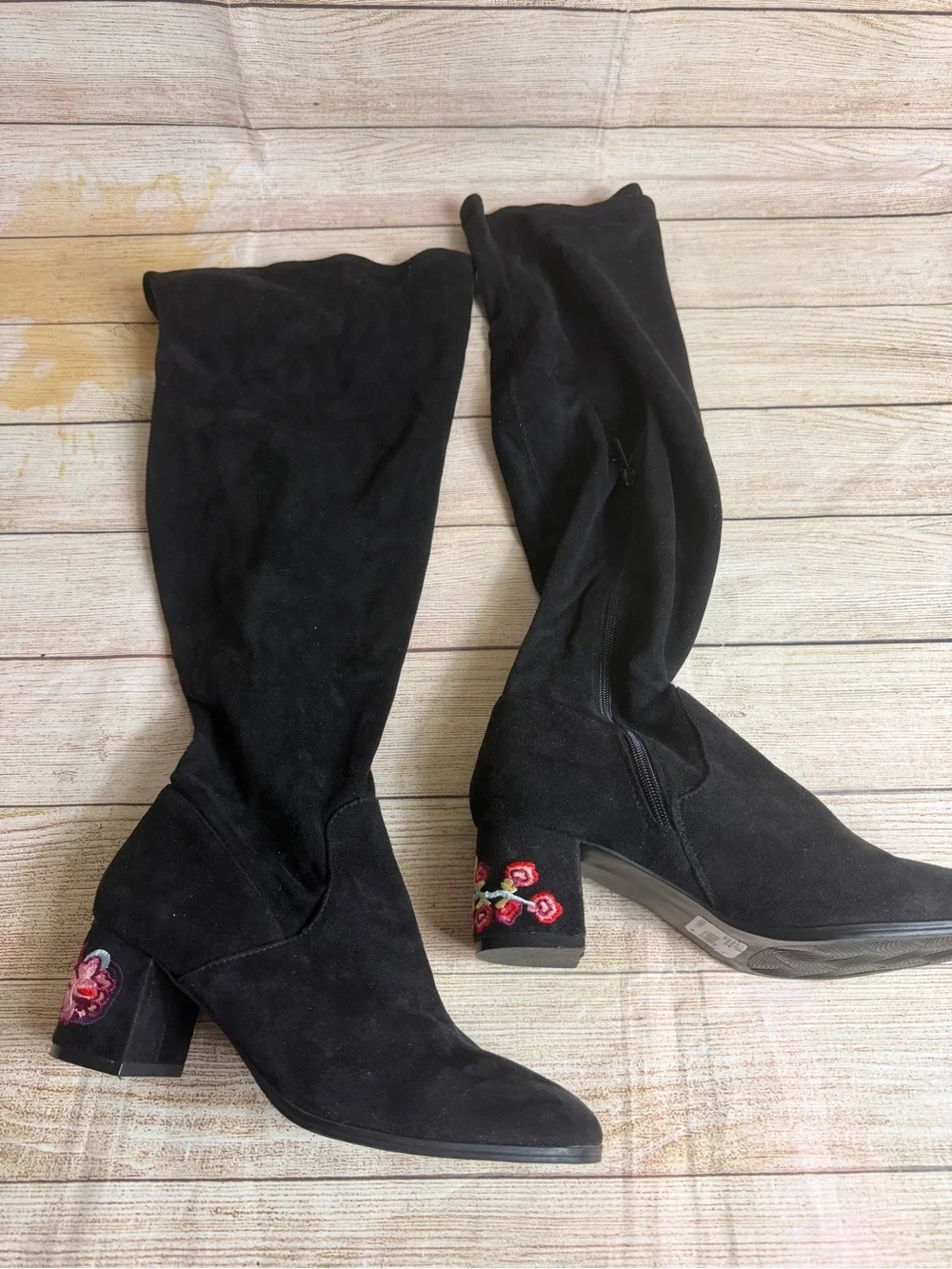 NWT Lane Bryant embroidered block heel over the knee. 7W 7 wide wide calf